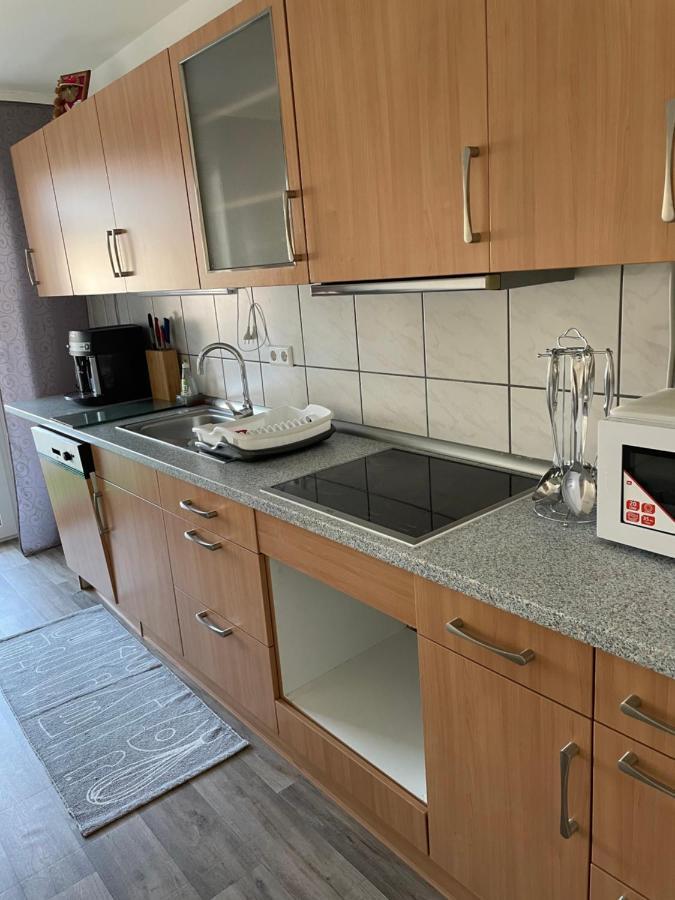 Apartment Mit Balkon