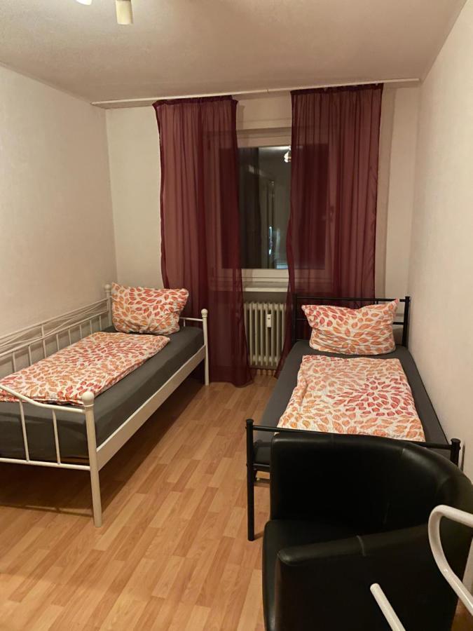 Apartment Mit Balkon *